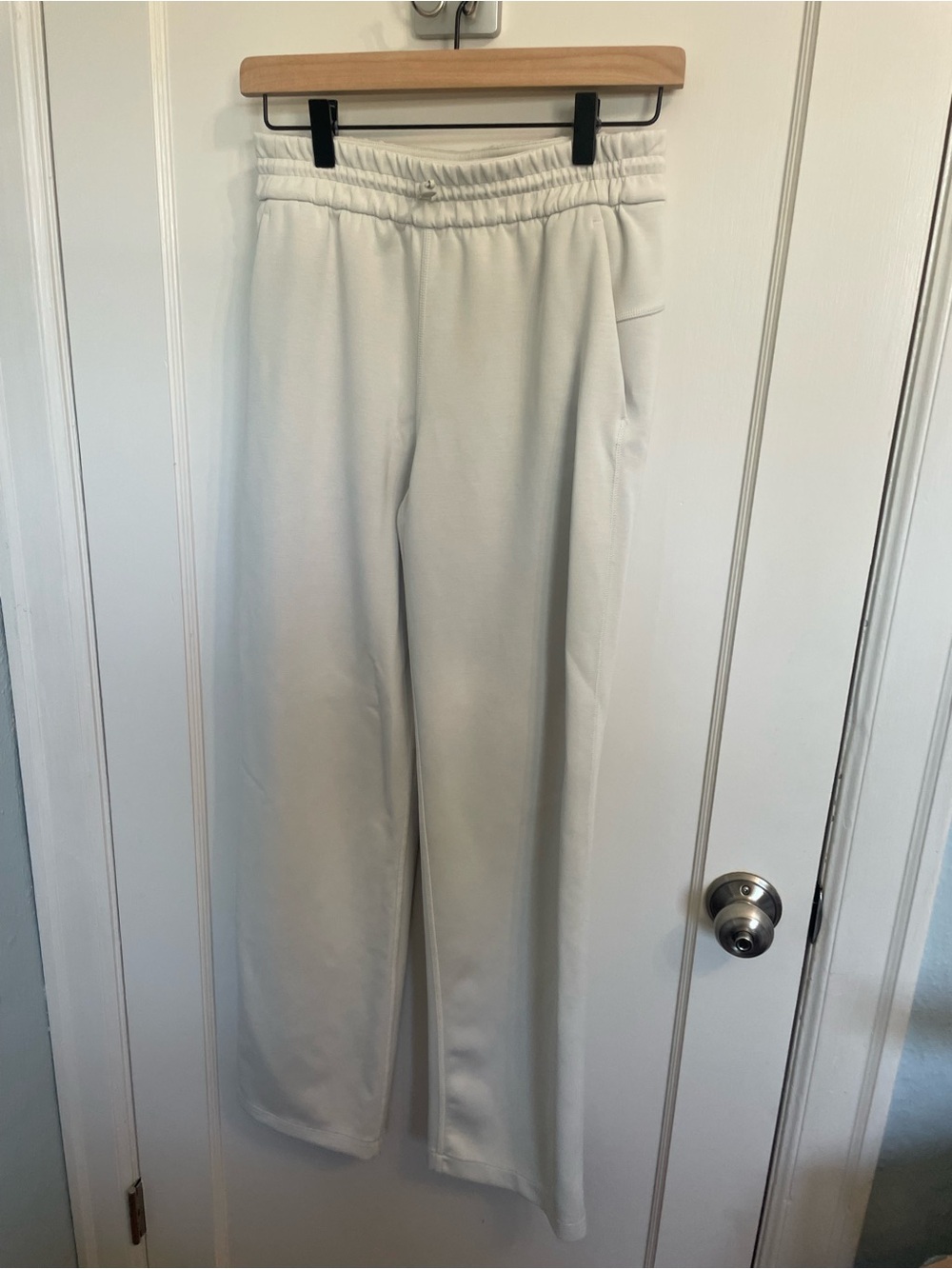 lululemon Softstreme High-Rise Pant Regular Size 6 Cream Straight Leg